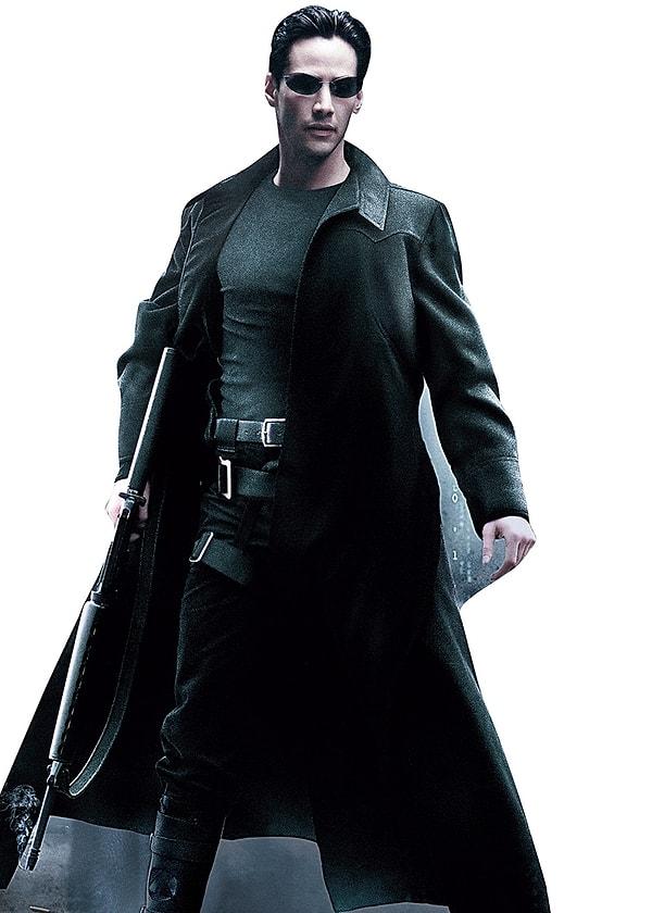 10. Neo (Keanu Reeves) - Kate Beckinsale