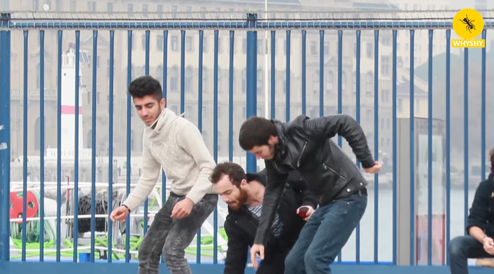 3 Korner 1 Penaltı: Sokaktaki İnsanlara 90'ları Yaşatmak