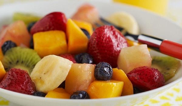 Farklı renkteki meyve ve sebzelerin vücudumuz üzerinde farklı etkileri var.