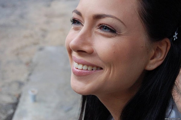 9. «Вы были знакомы с моим персонажем Кристиной на протяжении 5 лет. Работала верой и правдой, пока, знаете ли, не кончилась моя любовь к этому персонажу», - заявляет актриса.