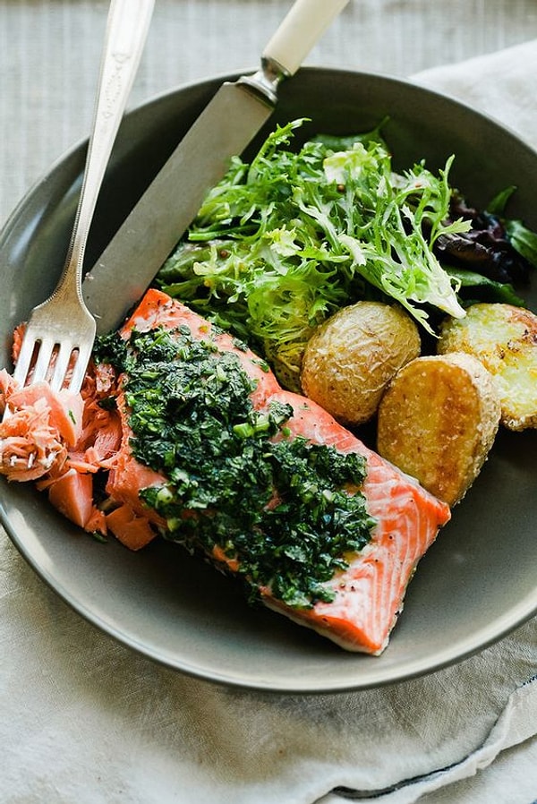 13. Для рыбы обязательно используем нож и вилку!