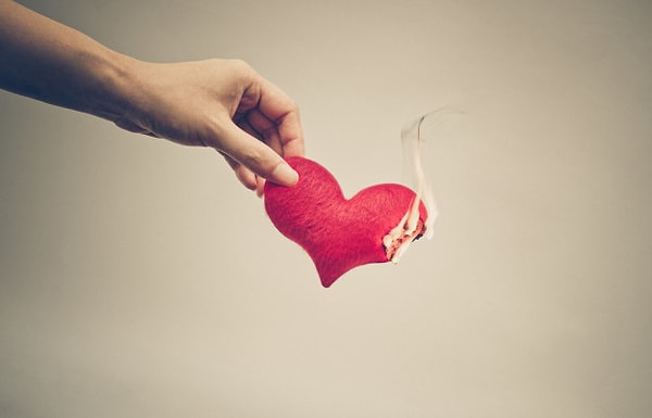 14. Состоять в разрушающих отношениях