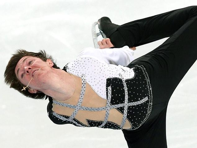 3. OMG this necklace costs too much to hit the ice.