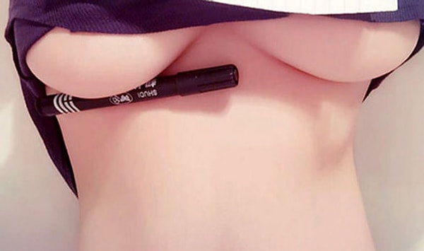 2. Засовывали под нее ручку