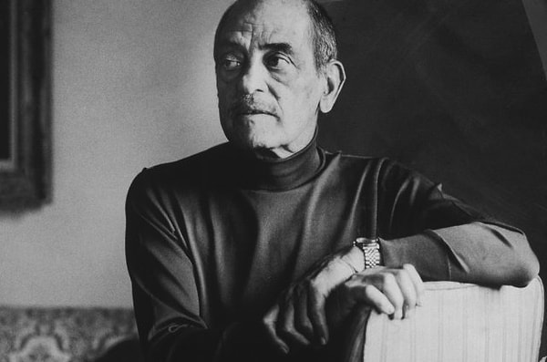 11. Luis Buñuel ile ortak bir film çekti.