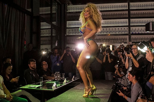 24-летняя Эрика - единственная черная женщина, которая выигрывала конкурс.