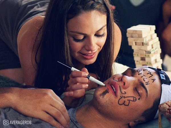 8. Мила такая шалунишка