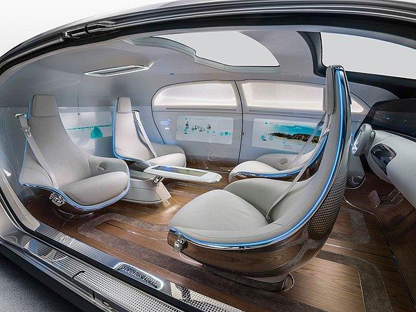 15. F 015 Luxury In Motion, Mercedes-Benz'den geleceğin sürüş deneyimine bir pencere açıyor.