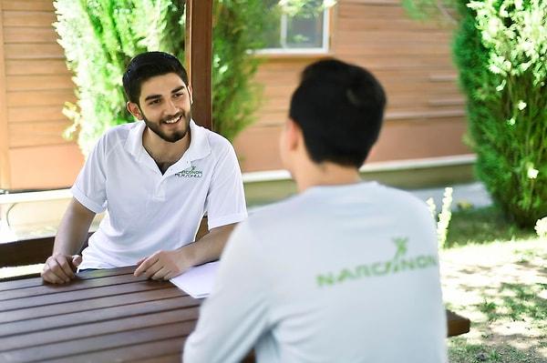 "Madde Bağımlılığından İlaçsız Kurtarıyoruz" sloganıyla faaliyetlerini sürdüren Narconon Türkiye gençleri topluma kazandırmayı hedefliyor.