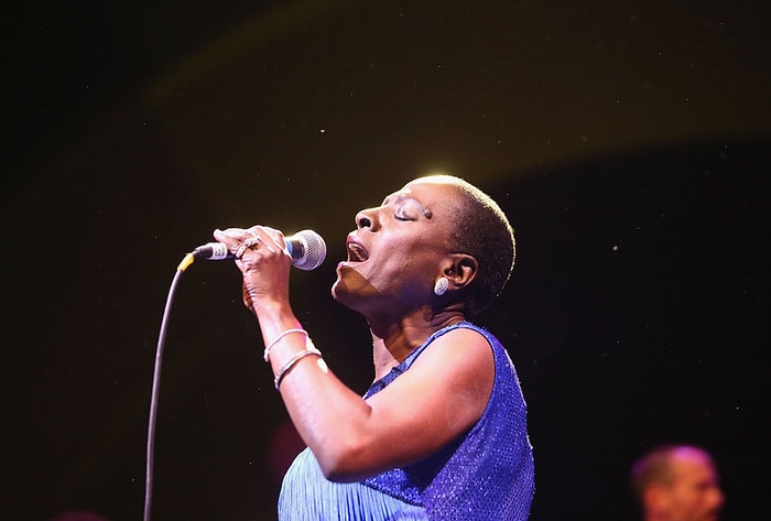 Sharon Jones 60 Yaşında Hayata Veda Etti