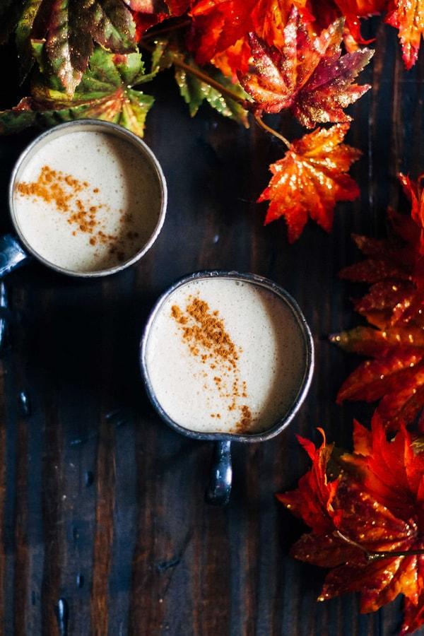 1. Mevsim gereği içmeden duramadığımız Pumpkin Spice Latte ile başlayalım!