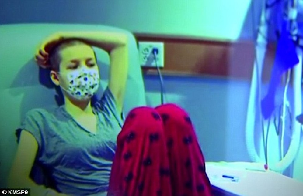 Kocasına Alerjisi Olan Kadın