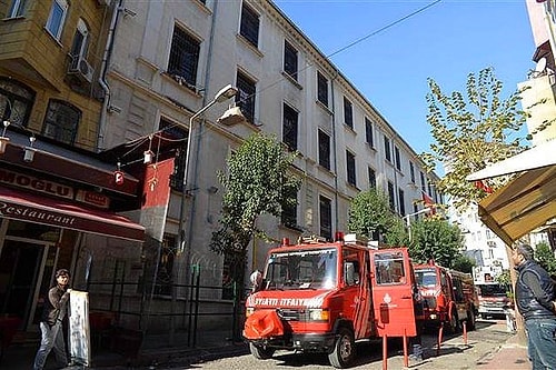 İçişleri: Kumkapı'daki Geri Gönderme Merkezi'nden 123 Yabancı Uyruklu Kişi Firar Etti