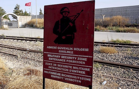 Diyarbakır'da Gözaltına Alınan İsveçli 2 Gazeteci Serbest