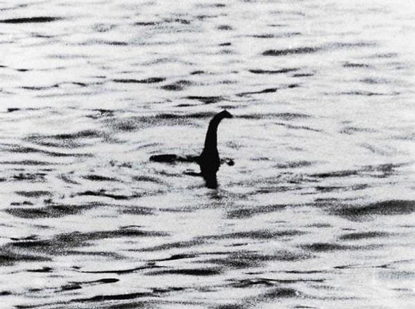 20. Loch Ness Canavarı - 1934