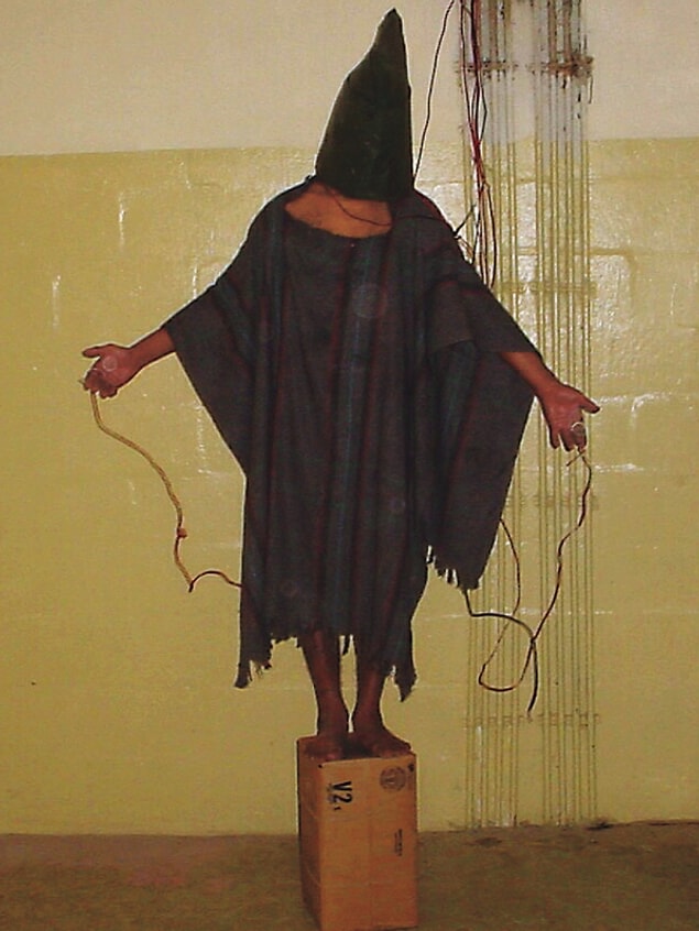 92. Kukuletalı Adam - 2003