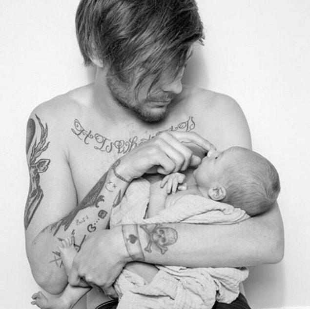5. Louis Tomlinson’s baby is fake.