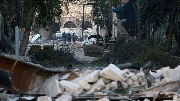 Halep geçen salıdan bu yana yoğun bombardıman altında.