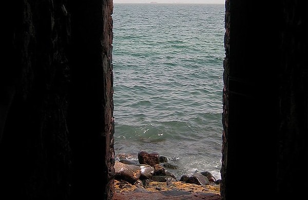 8. Дома рабов