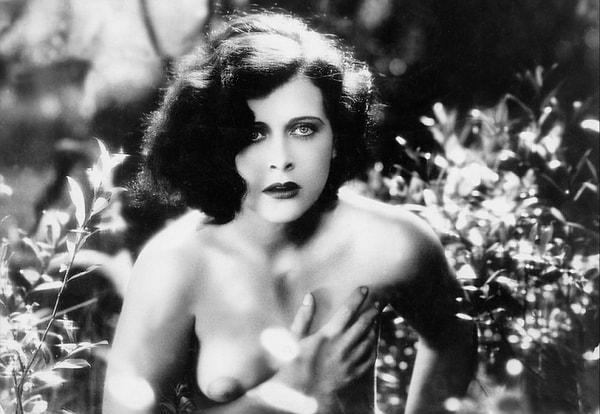 Dünyanın en ilginç kadın oyuncu biyografilerinden birine sahip olan bu kişinin adı Hedy Lamarr.