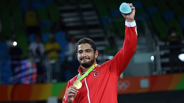 Taha Akgül