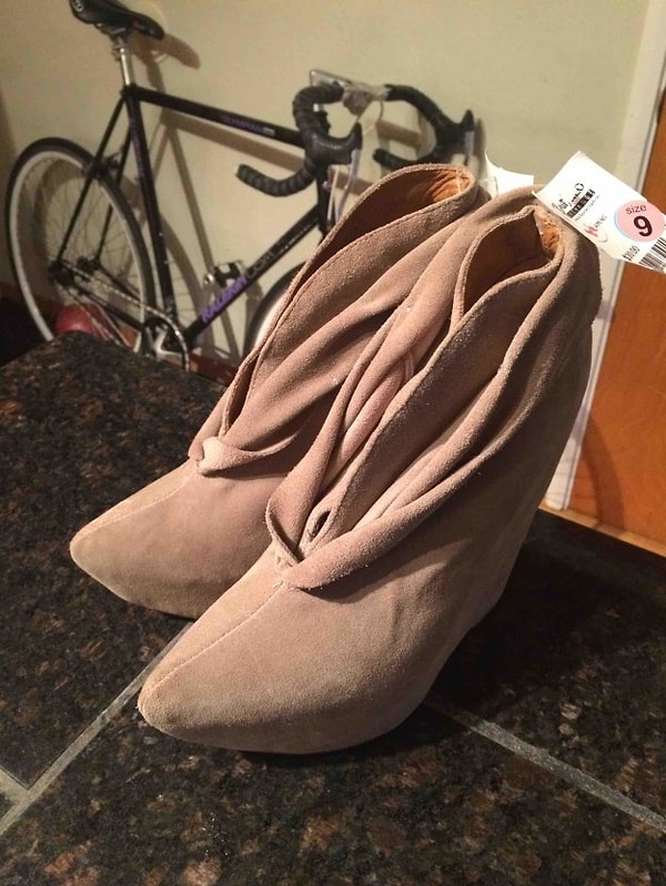 2. Просто туфли - ничего более