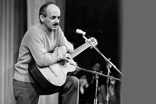 10. Булат Окуджава