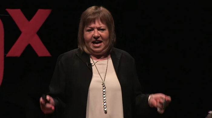 Pornolaşmış Kültürde Büyümek Ne Demek?