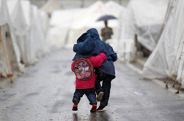 Görüşülen kişilerin yüzde 57’si çocuklarının Suriyeli çocuklarla arkadaşlık etmesini onaylamadığını belirtiyor