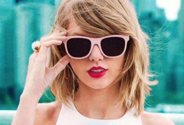 Taylor Swift - Bu renk adında bir albümü bile var!