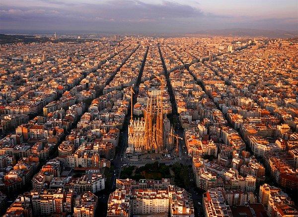 5. La Sagrada Familia, Barselona, İspanya
