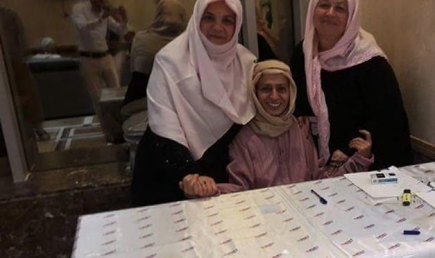 12. Yıldız Tilbe, umreye gitti ve oradan paylaştığı bir fotoğrafın altına: "Şeriat yasaları kusursuz işliyor," yazdı.