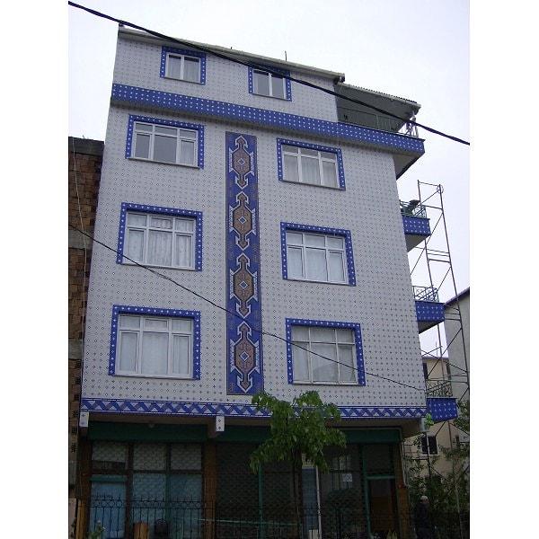 1. Keçiören'in kendine has kilim desenli apartmanları meşhurdur. Bu mimari eğer Türkiye geneline yayıldıysa, çıktığı yer kesinlikle Keçiören'dir.