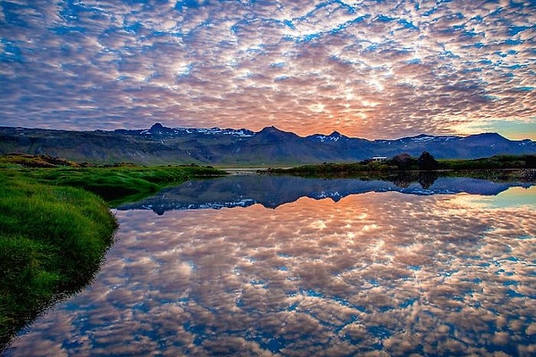 11. Озеро в Исландии