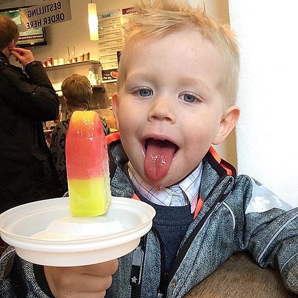 10. Превратите крышечку для кофе в подставку для эскимо