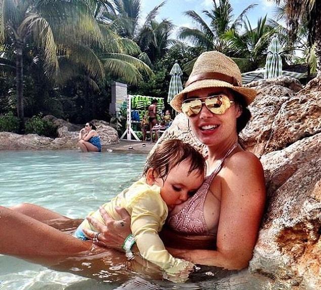 Tamara nursed her baby Sophia at their vacation with Jay Ruthland every time she got hungry!