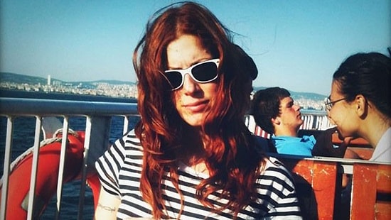 Sunucu İpek Atcan: 'Metroda Bacak Bacak Üstüne Attığım İçin Tekmelendim'