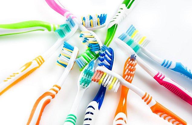 4. Aslında diş fırçanızı üzerindeki fırça kısmı eskidiğinde değiştirseniz olur.