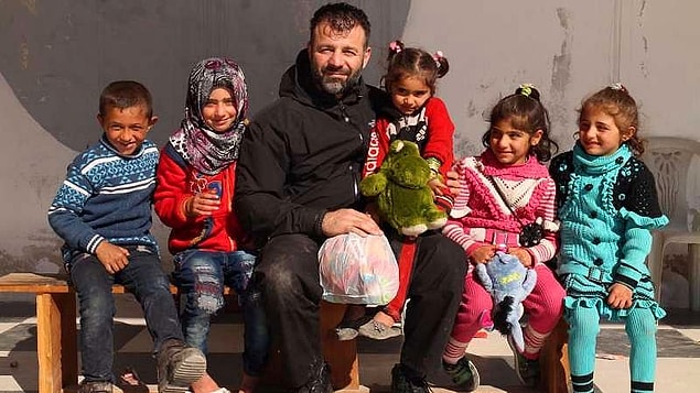 6. Halep'in Oyuncak Kaçakçısı: Savaş Mağduru Çocuklara Oyuncak Getiren Bir Yardım Meleği