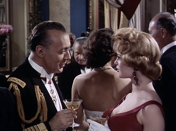 2. "Парижанка"