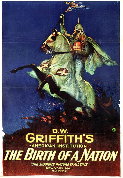 Beyaz Saray'da oynatılan ilk film 1915 yılında Woodrow Wilson'ın "Birth of a Nation" adlı filmiydi.