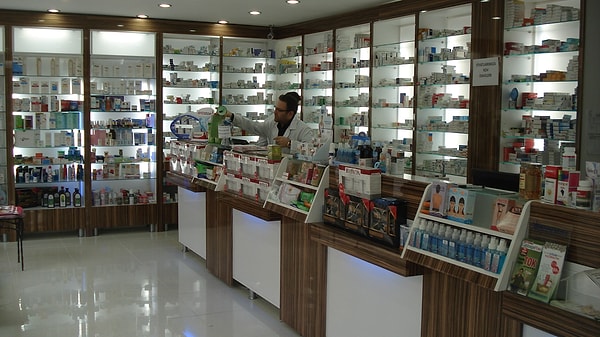 5. Директор аптеки