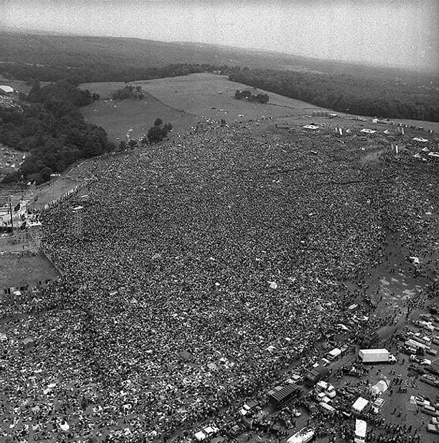 14. Massive Crowds Gather For The First Woodstock, 1969