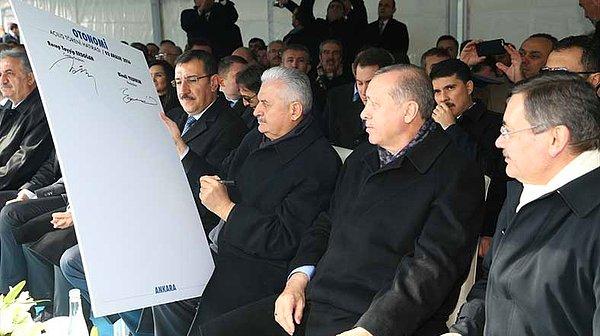 Cumhurbaşkanı Erdoğan, Başbakan Binali Yıldırım ile Ankara Esenboğa yolunda otomobil galerilerinin bulunduğu OTONOMİ'nin açılışına katıldı.