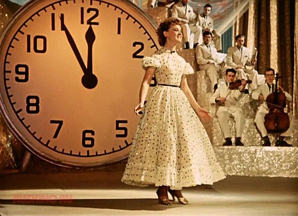 5. Карнавальная ночь (1956)