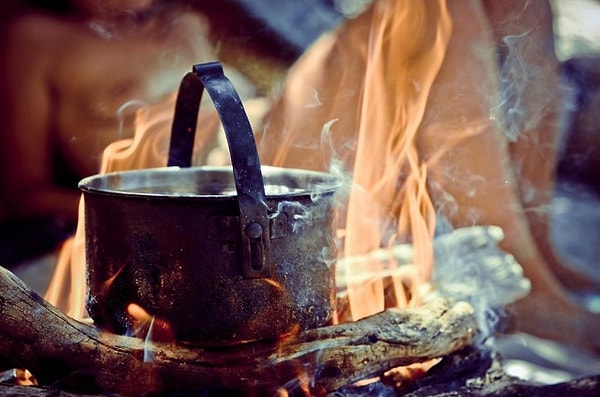 3. За то, чтобы найти место для палатки, приготовить еду, обеспечить первую помощь и безопасность, отвечает каждый из участников собрания