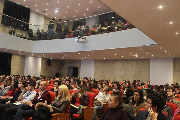 Bu yıl ise ana sponsorluğunu Finansbank'ın üstlendiği Finance Break, 5-9 Aralık’ta her gün saat 17.30’da Boğaziçi Üniversitesi-İbrahim Bodur Oditoryumu’nda gerçekleştirilecek.