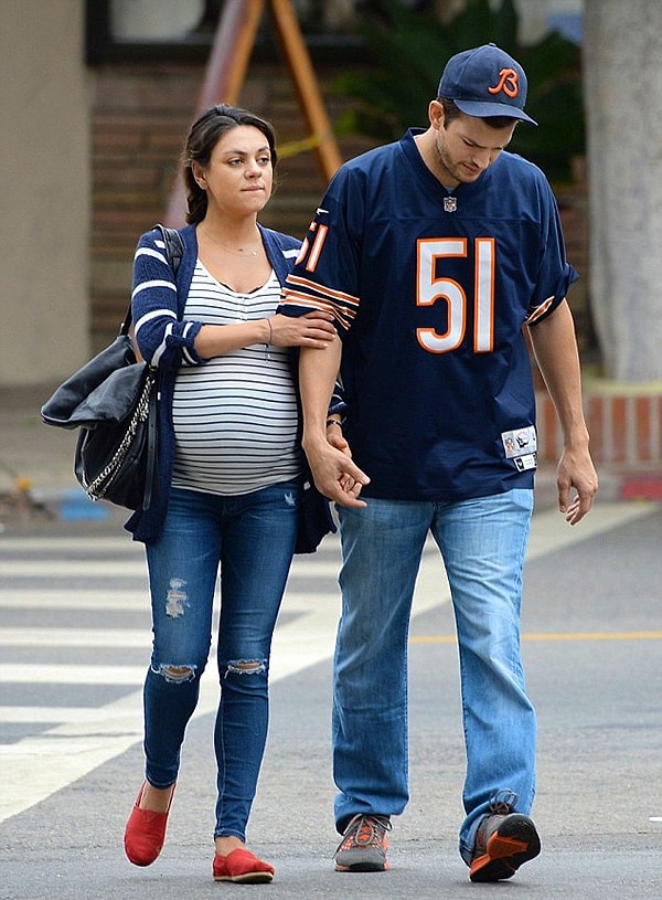 8. Долгое время пара скрывала информацию о том, что ожидает второго ребенка.