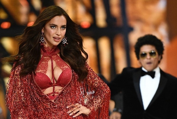 7. Ирина сумела сделать головокружительную карьеру модели и заработать немалое состояние, теперь пришла пора задуматься о семье