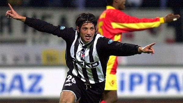 8. İlhan Mansız ⚽ 24 Gol - 2001/02 Sezonu